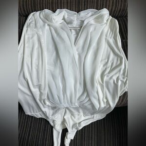 Eva Mendes New York & Company White Blouse plunge XL date night Valentines Day